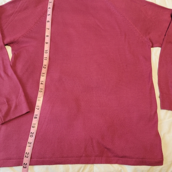 Kevo women light burgundy high collared 100% Silk lightweight sweater size small - Picture 6 of 14